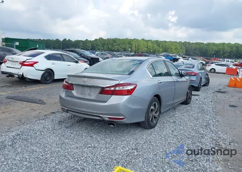 2016 Honda Accord Lx z USA, uszkodzony, nr VIN 1HGCR2F31GA067860